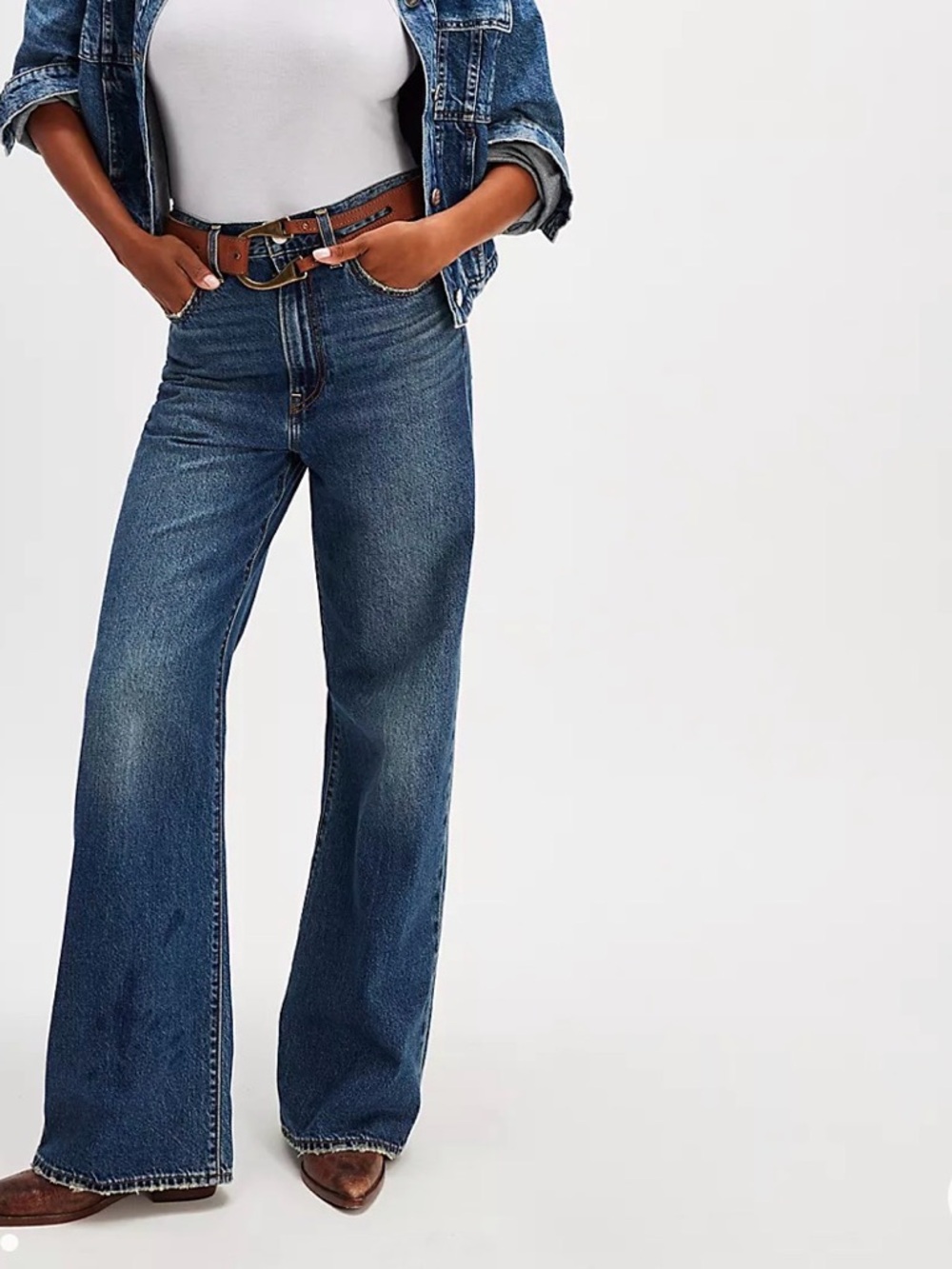 Levi’s Ribcage Straight Wide-Leg Jeans